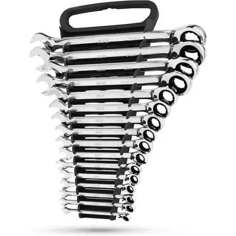 Snap-on Flank Drive Plus professional combination wrench set with mirror chrome finish and premium packaging